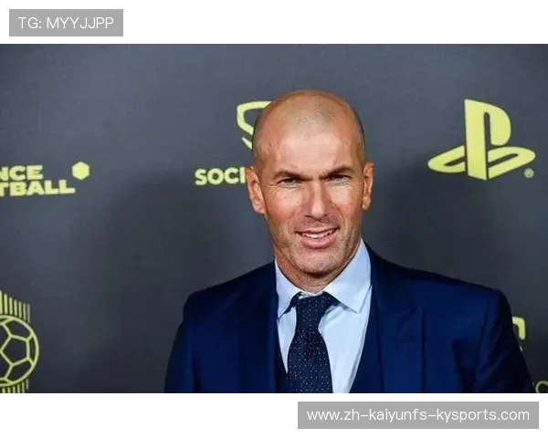 齐达内与恩里克西甲战术博弈解读:战术革命与兵法对决的深度剖析 齐达内与恩里克西甲战术博弈解读:战术革命与兵法对决的深度剖析